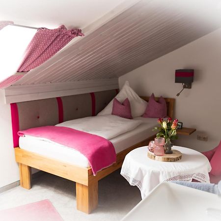 Gaestehaus Sattlerhof ベルナウ・アム・キームゼー エクステリア 写真