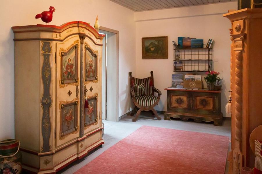Gaestehaus Sattlerhof ベルナウ・アム・キームゼー エクステリア 写真